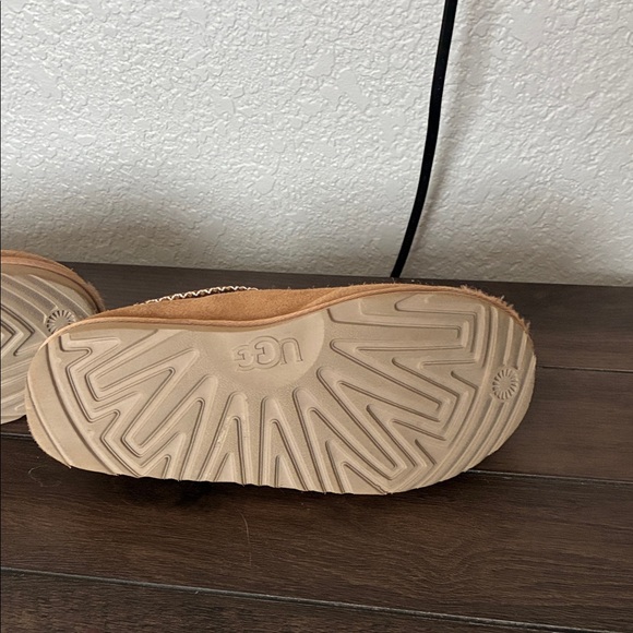 UGG Tasman Suede Slippers with Patterned Trim - Picture 3 of 4